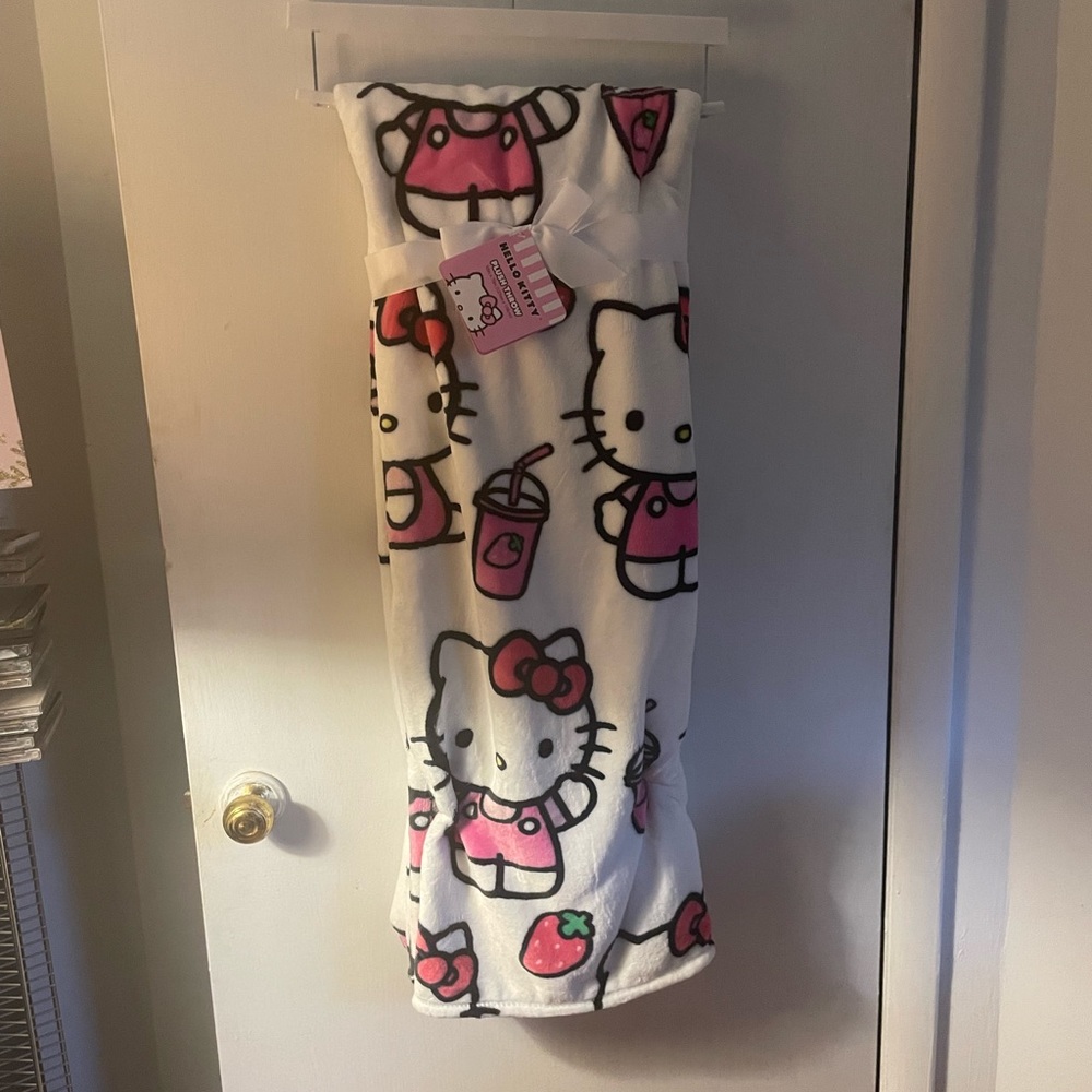 Hello Kitty Strawberry and milkshake blanket